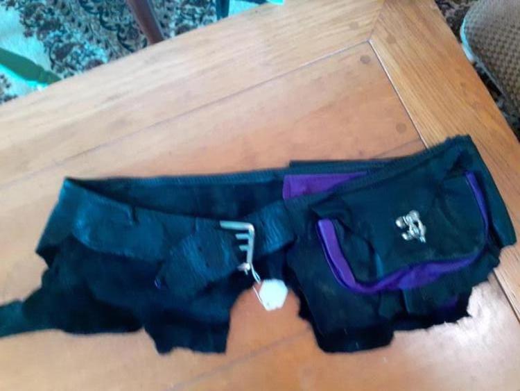 hip belt black & purple deer hide (front)